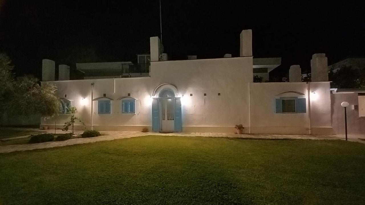 Bed and Breakfast Villino Tronchetto Bianco Mola di Bari Exterior foto