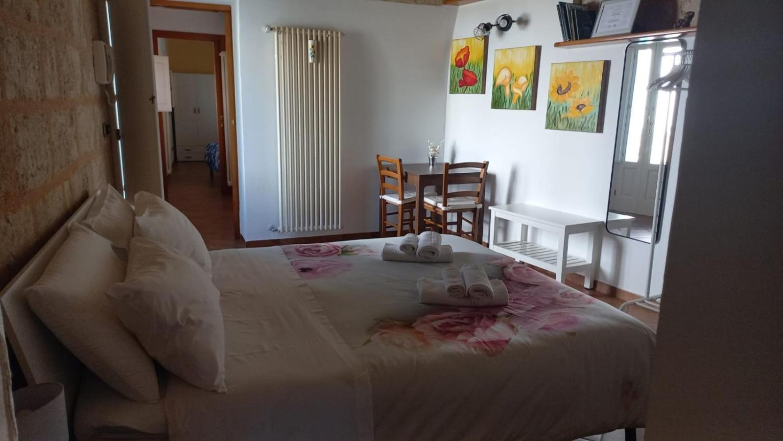 Bed and Breakfast Villino Tronchetto Bianco Mola di Bari Exterior foto